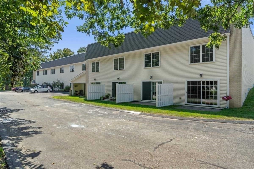 48 Phillips Road, Unit 14 Holden, MA 01520 - Photo 25 of 26 Gallery Image 25