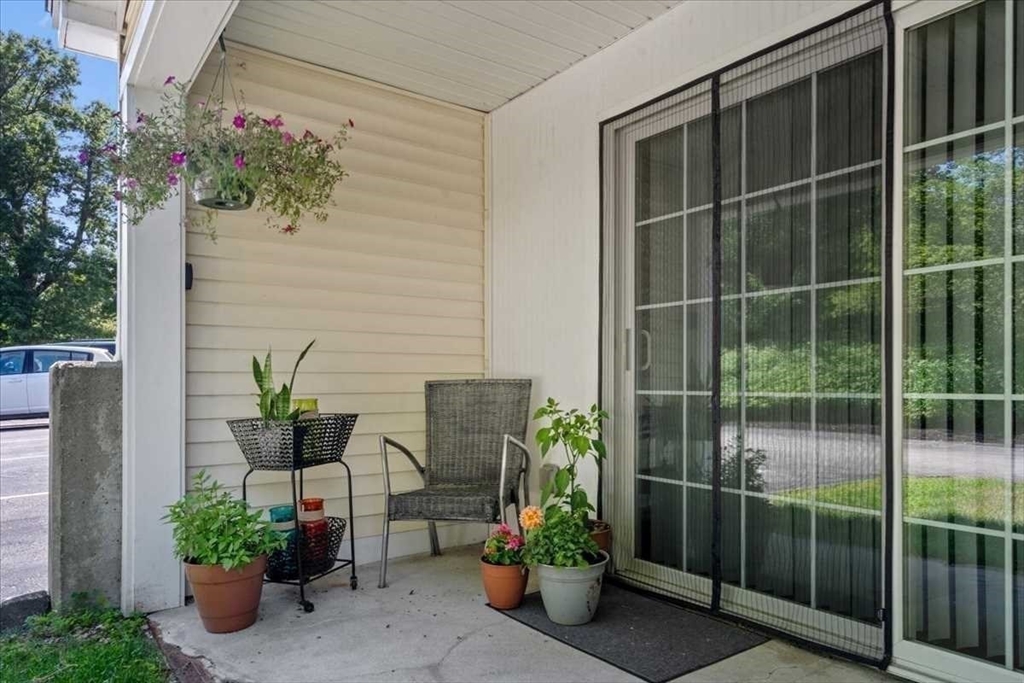 48 Phillips Road, Unit 14 Holden, MA 01520 - Photo 4 of 26 Gallery Image 4