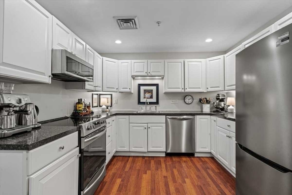 48 Phillips Road, Unit 14 Holden, MA 01520 - Photo 8 of 26 Gallery Image 8