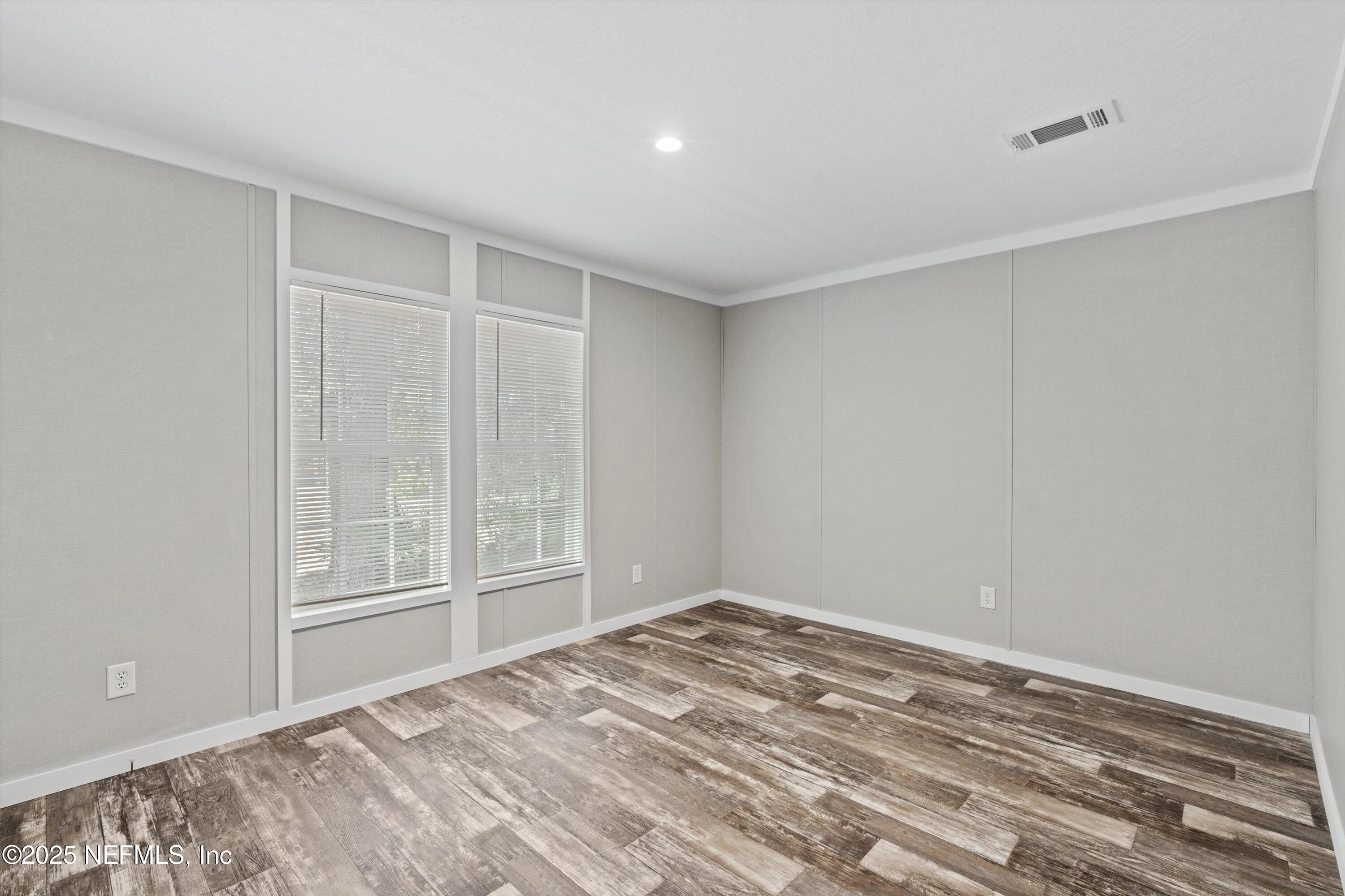 3153 Lannie Road Jacksonville, FL 32218 - Photo 12 of 27 16-Bedroom 2