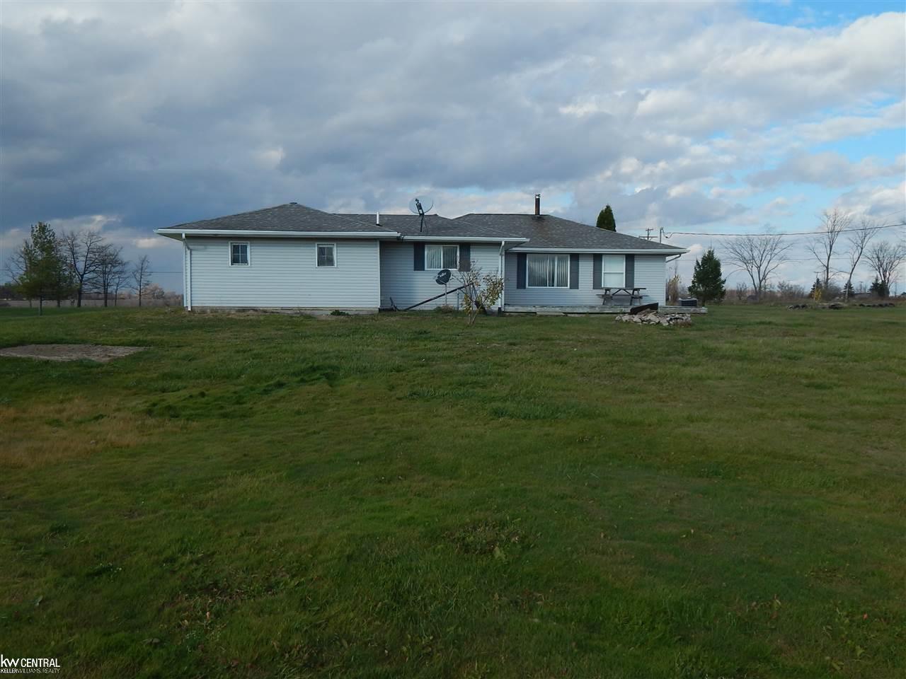 7956 Church Road Imlay City, MI 48444 - Photo 8 of 34