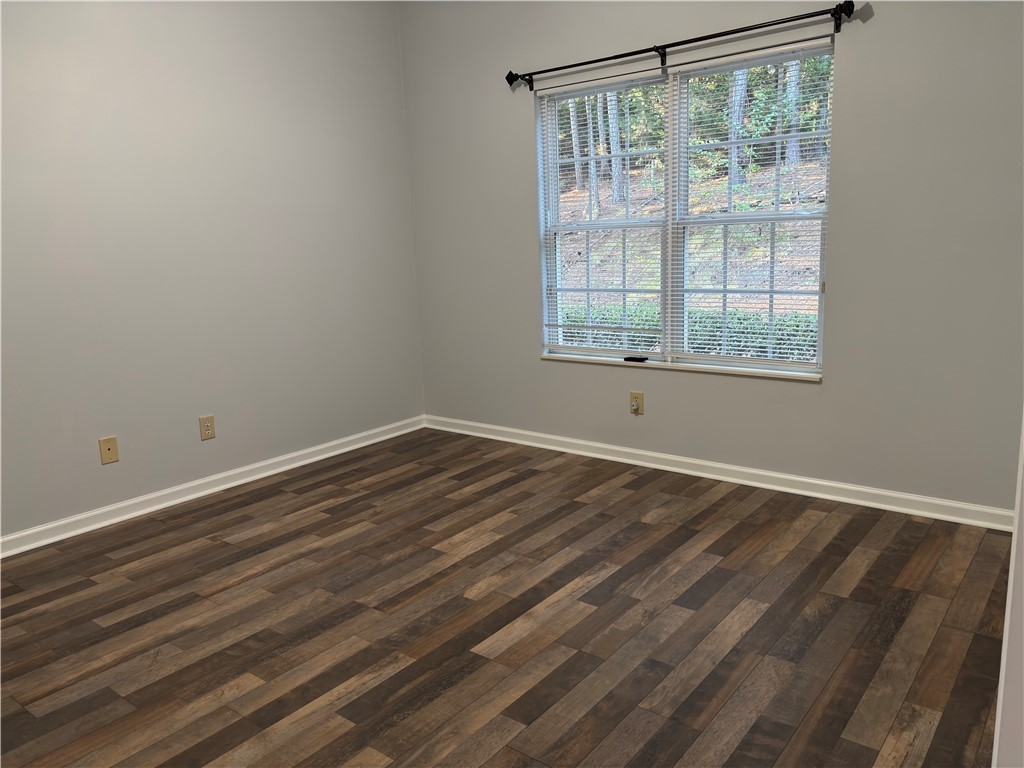 190 Wexford Drive, Unit 107 Anderson, SC 29621 - Photo 4 of 19 Guest Bedroom