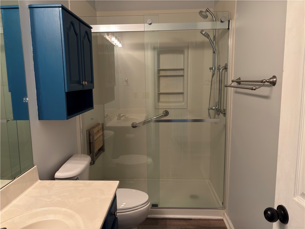 190 Wexford Drive, Unit 107 Anderson, SC 29621 - Photo 6 of 19 Walk-in shower in hall bath