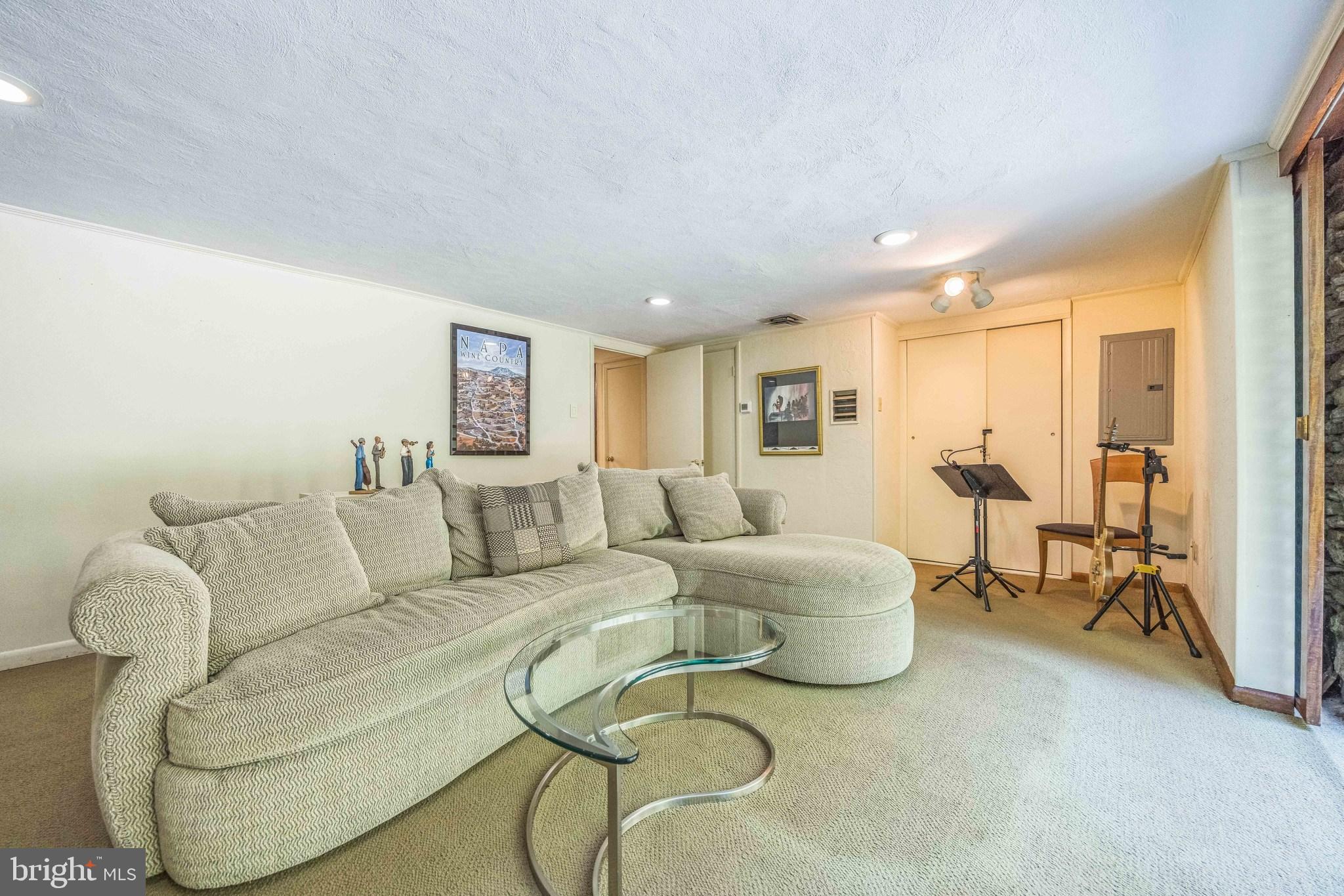 1058 Old Ford Road Huntingdon Valley, PA 19006 - Photo 22 of 40 Gallery Image 22