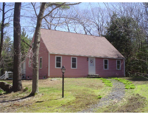 934 Piper Road Ashby, MA 01431 - Photo 1 of 10 front view of house with a yard