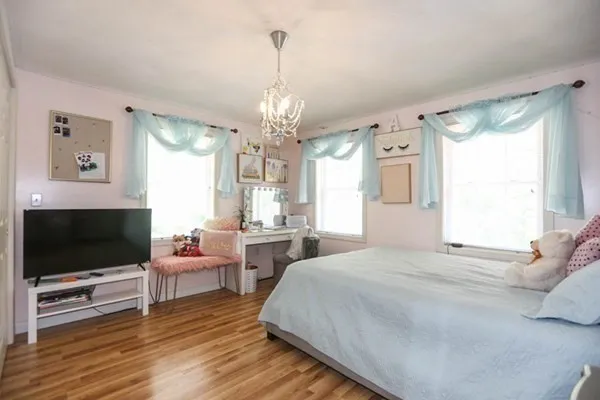 $899,900 | 257 Howe Street, Methuen, MA 01844