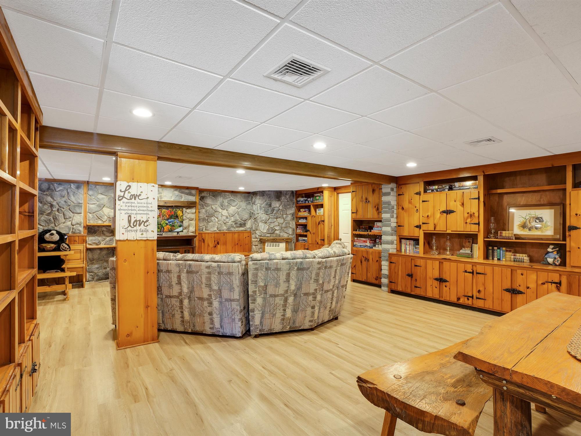 296 Swopes Valley Road Pine Grove, PA 17963 - Photo 22 of 57 GREAT ROOM LL