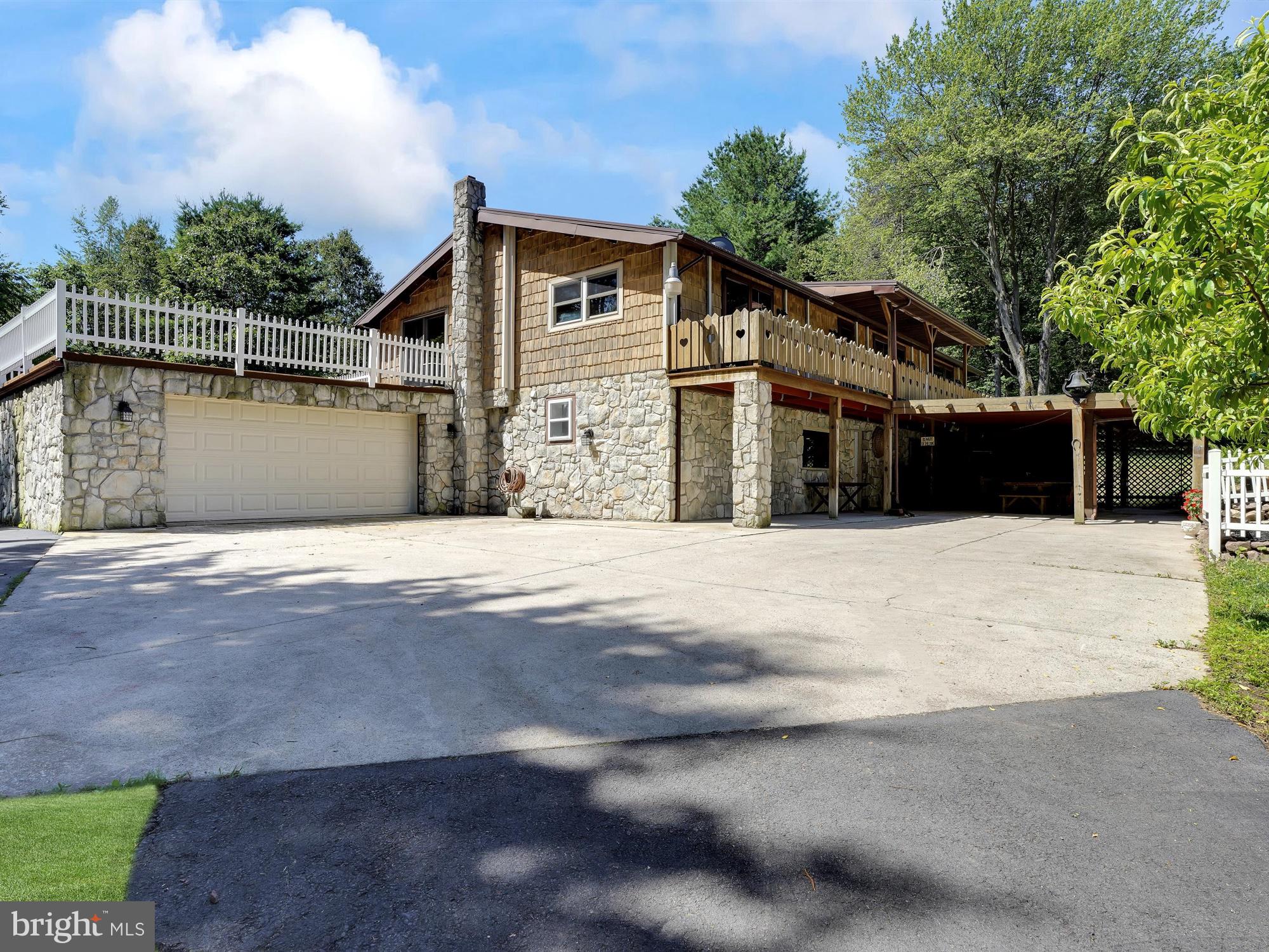 Country Living Awaits You !!