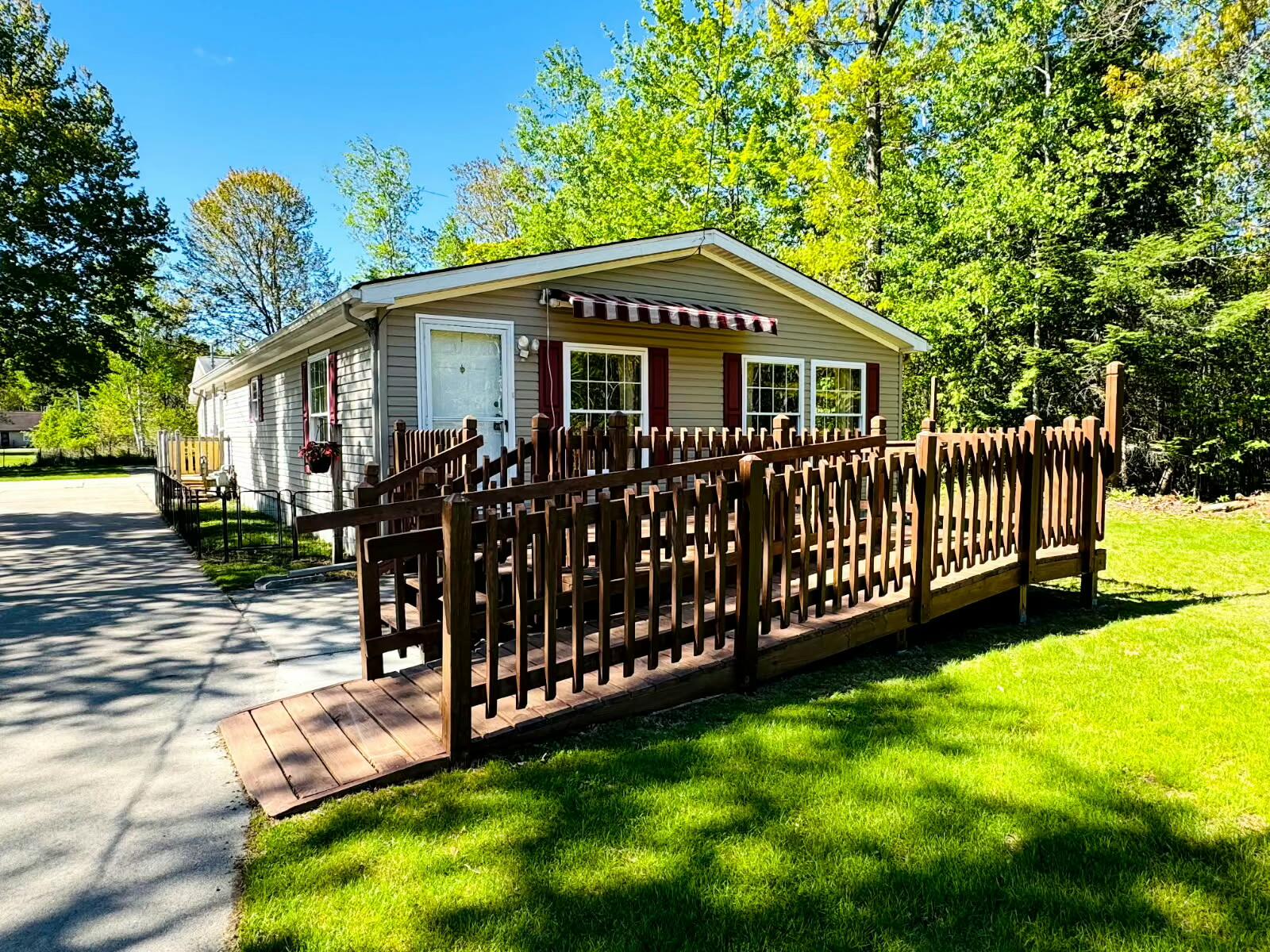 1089 Birch Road Alpena, MI 49707 - Photo 2 of 27 Gallery Image 2