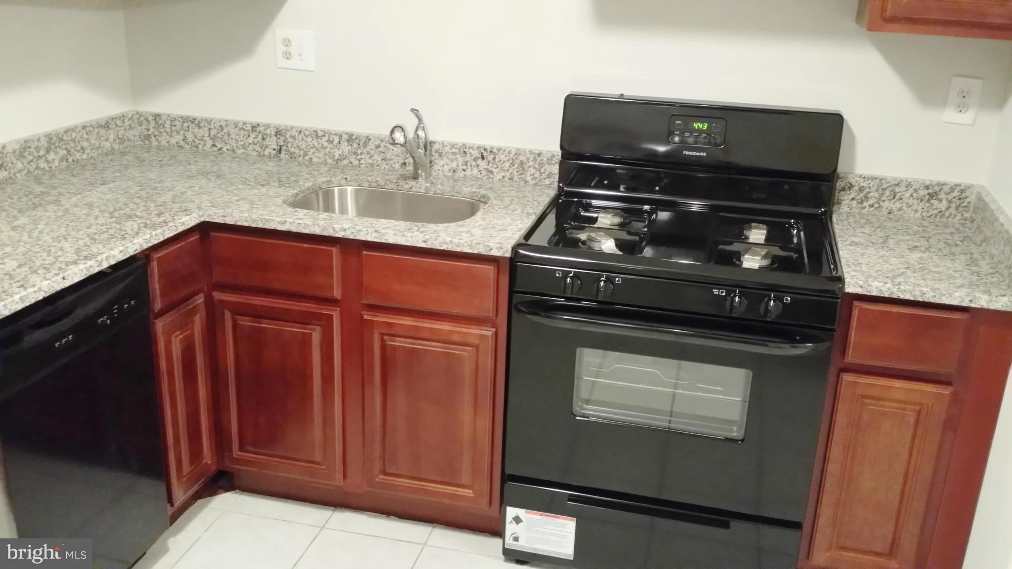 11914 Rocking Horse Road Rockville, MD 20852 - Photo 12 of 30 Kitchen