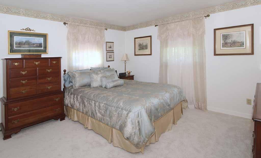 333 Linnwood Road Eighty Four, PA 15330 - Photo 13 of 25 MASTER BEDROOM WITH NEW W/W & HW UNDER THE W/W