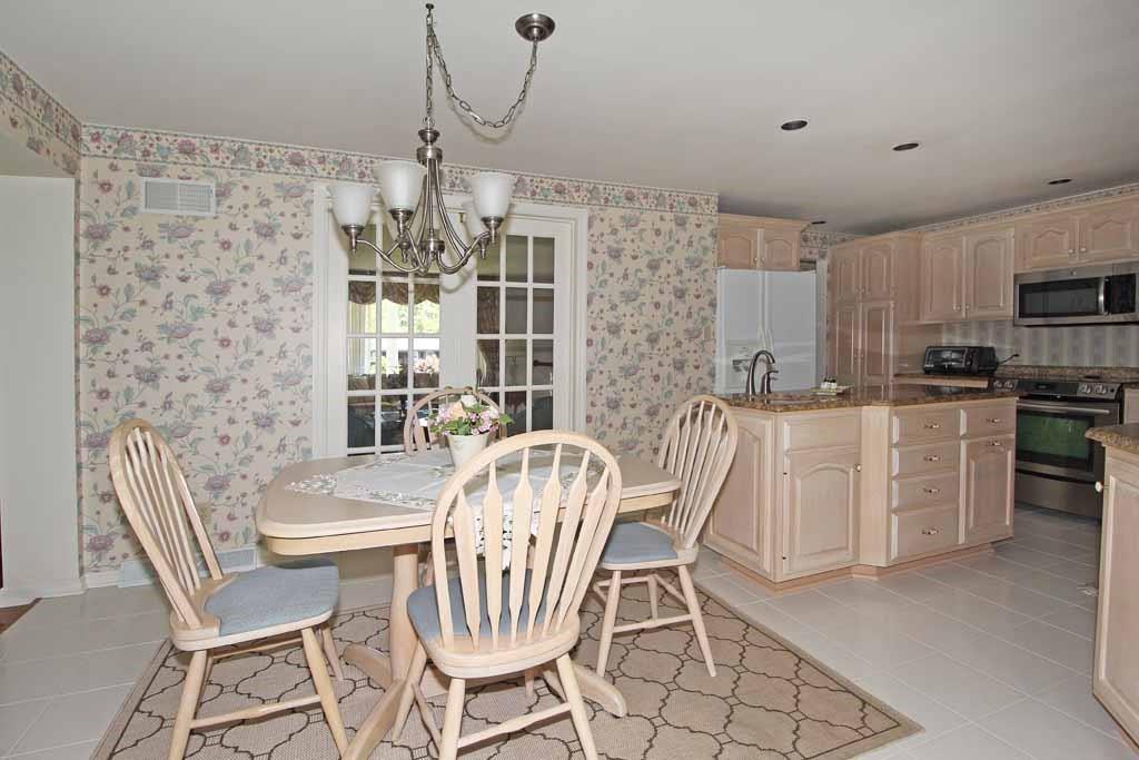 333 Linnwood Road Eighty Four, PA 15330 - Photo 8 of 25 EAT IN AREA OF KITCHEN-TABLE AND CHAIRS MATCH KIT AND ARE NEGOTIABLE