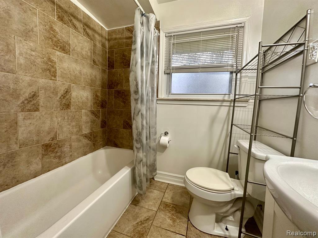 9220 Inkster Road Redford, MI 48239 - Photo 10 of 14
