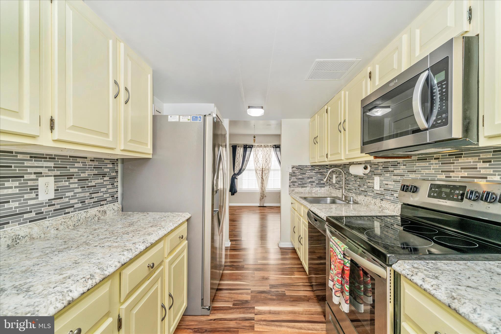 3714 Capulet Terrace, Unit 4 Silver Spring, MD 20906 - Photo 11 of 52 Kitchen