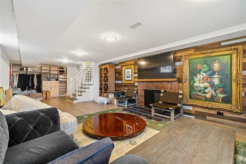 $1,399,000 | 191 Dunwoodie Street, Yonkers, NY 10704