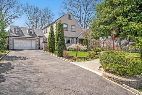 $1,399,000 | 191 Dunwoodie Street, Yonkers, NY 10704