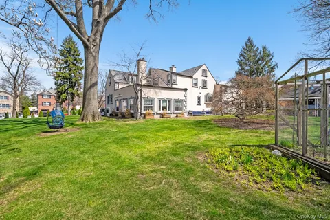 $1,399,000 | 191 Dunwoodie Street, Yonkers, NY 10704