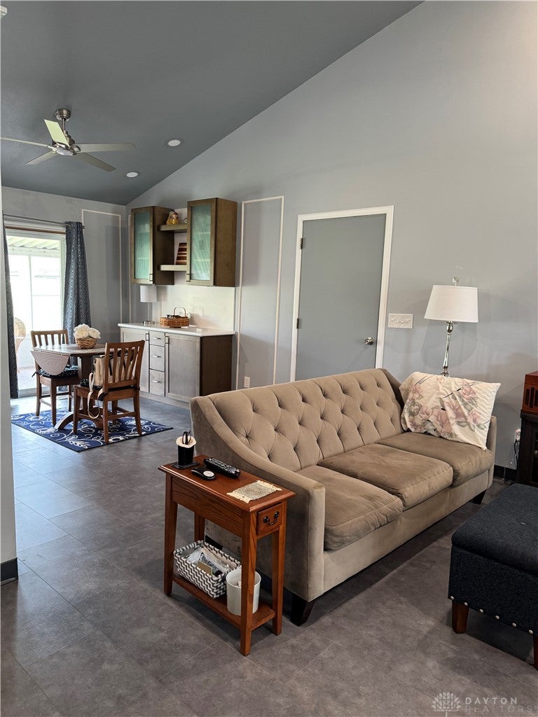 1284 Pheasant Run Springfield, OH 45503 - Photo 16 of 31 Gallery Image 16