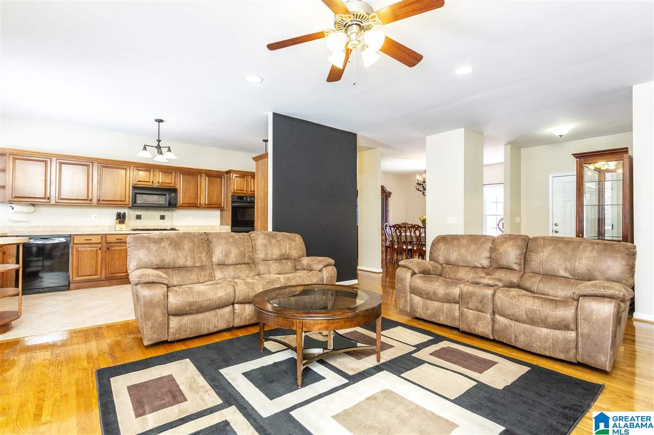 109 Timber Ridge Drive Alabaster, AL 35007 - Photo 8 of 38 Gallery Image 8