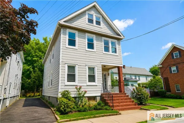 $850,000 | 105 Louis Street, New Brunswick, NJ 08901