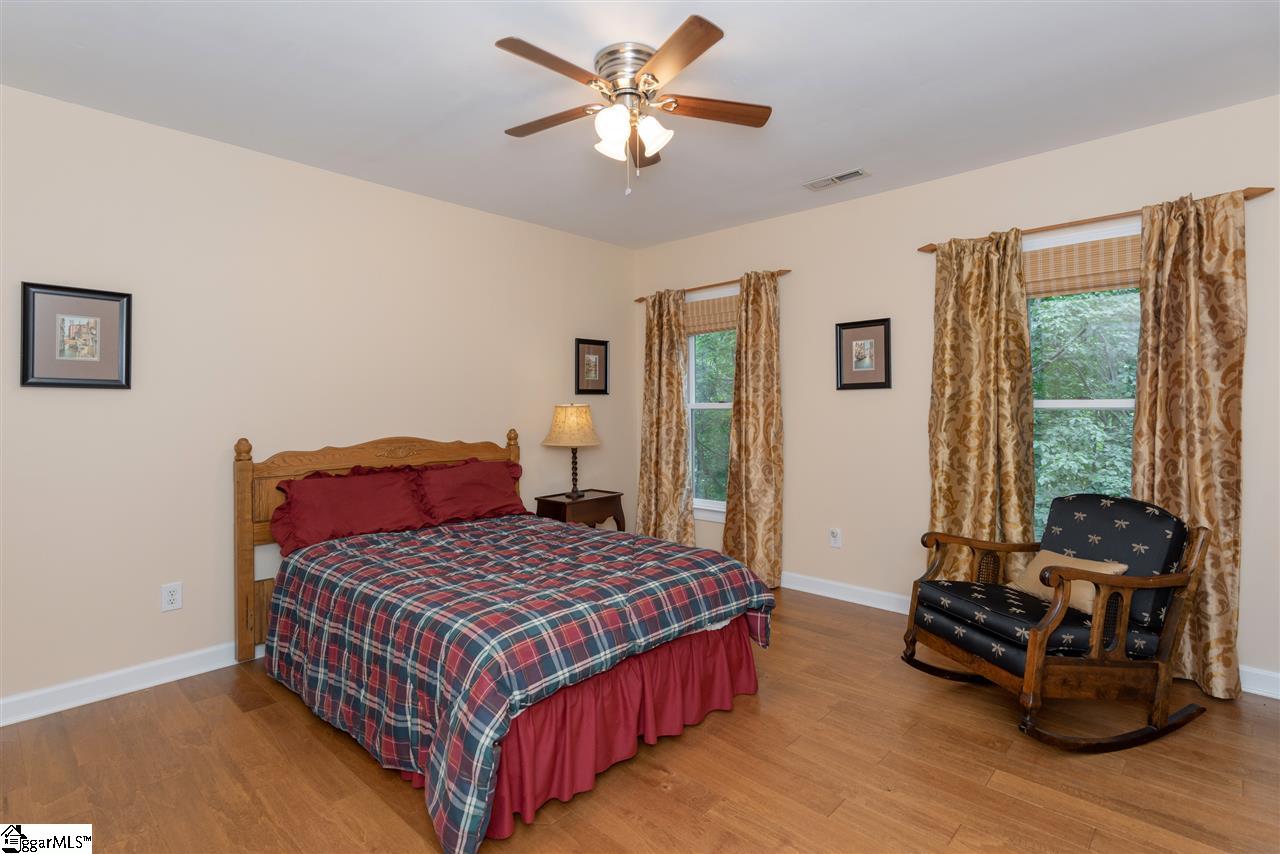 133 Raptor Way Landrum, SC 29356 - Photo 13 of 19