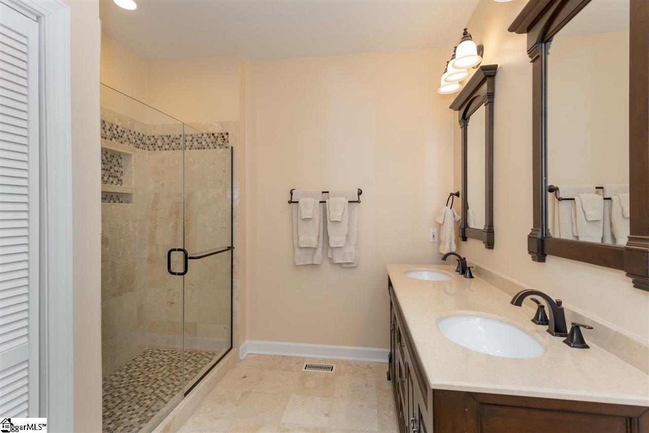133 Raptor Way Landrum, SC 29356 - Photo 10 of 19