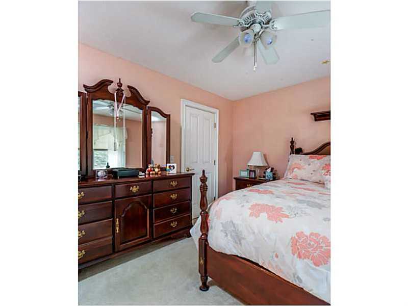 310 Lee Road South Kingstown, RI 02879 - Photo 17 of 25 Bedroom.