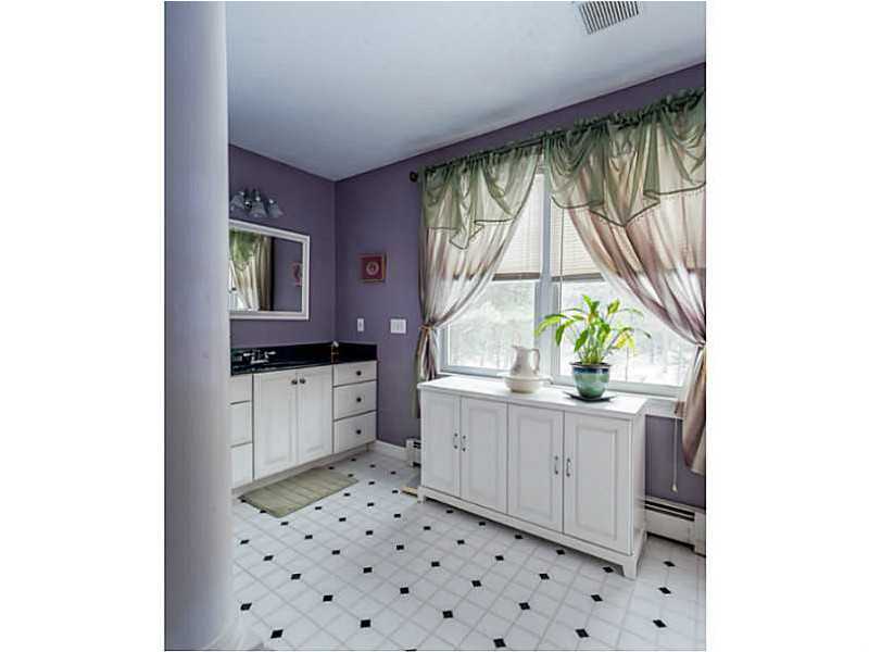 310 Lee Road South Kingstown, RI 02879 - Photo 21 of 25 Master Bath/Spa.