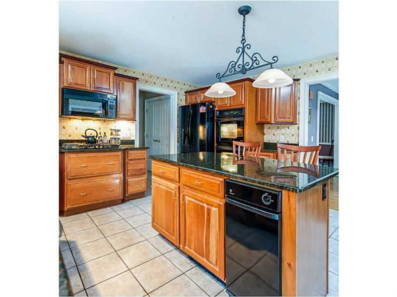 310 Lee Road South Kingstown, RI 02879 - Photo 5 of 25 Kitchen.