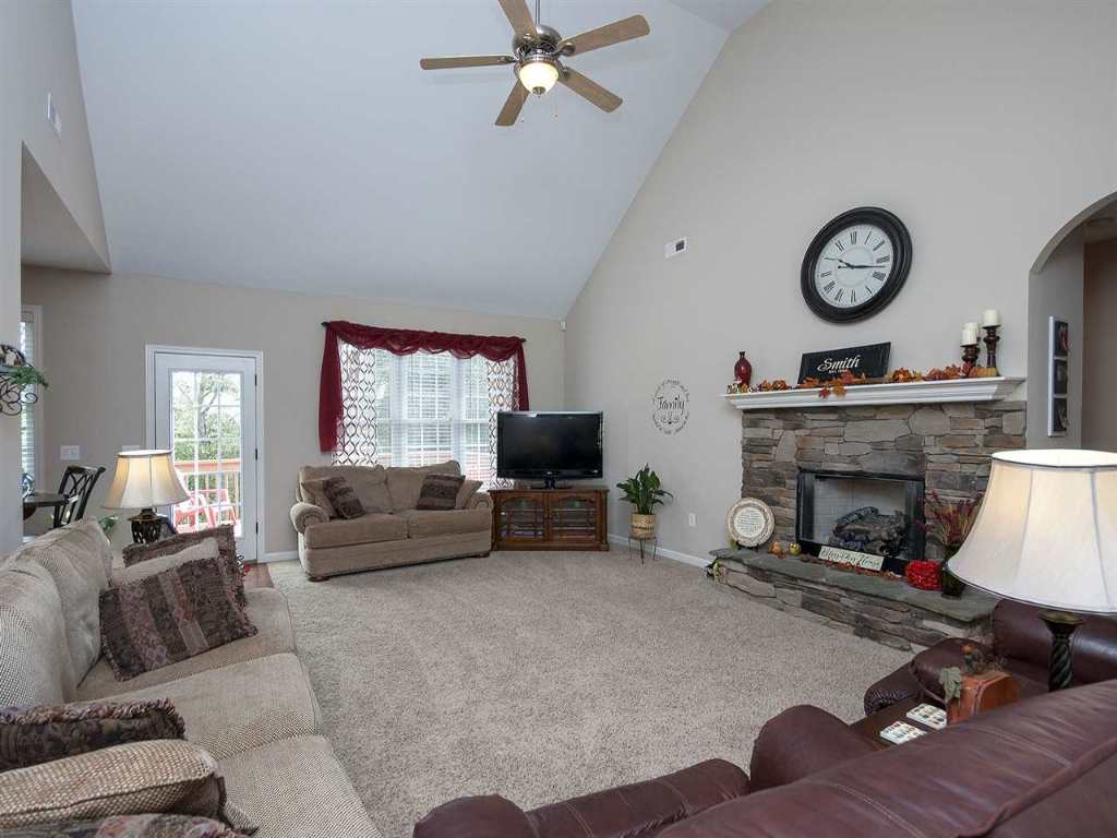515 Serria Way Seneca, SC 29678 - Photo 7 of 35 Gallery Image 7