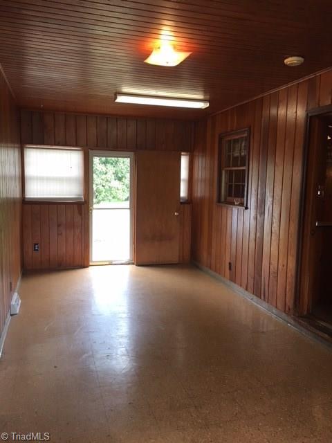 4571 Wallburg-High Point Road High Point, NC 27265 - Photo 2 of 12 Gallery Image 2
