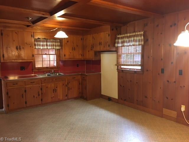 4571 Wallburg-High Point Road High Point, NC 27265 - Photo 4 of 12 Gallery Image 4