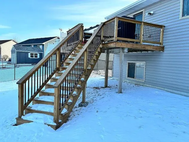 $360,000 | 818 Cologne Lane, Waverly, MN 55390