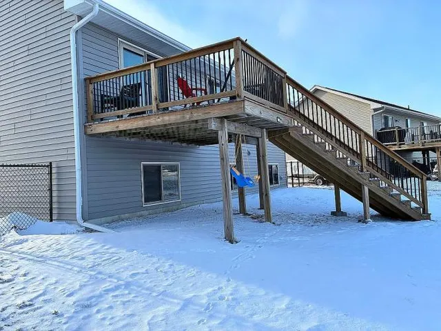 $360,000 | 818 Cologne Lane, Waverly, MN 55390