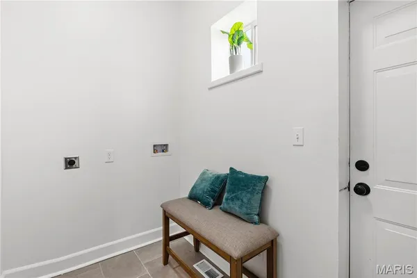 $279,999 | 2845 Wyoming Street, St. Louis, MO 63118