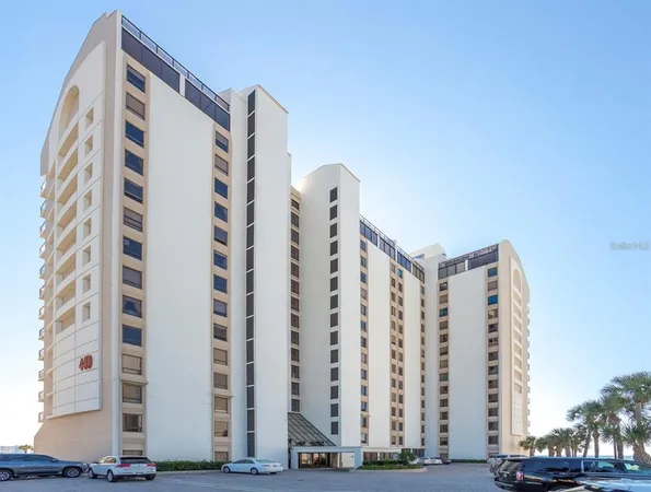 $6,000 | 440 South Gulfview Boulevard, Unit 1705, Clearwater Beach, FL 33767
