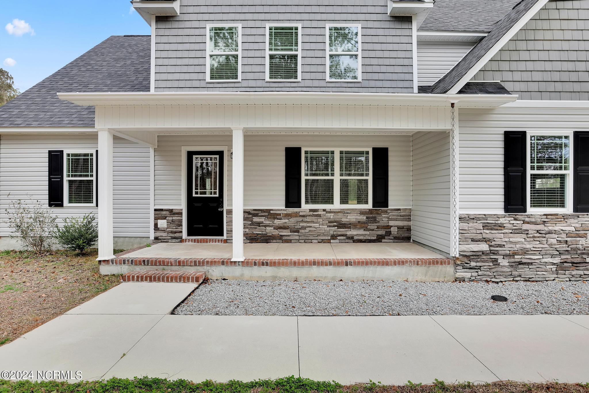 173 Baysden Road Chinquapin, NC 28521 - Photo 2 of 41 IMG_4733