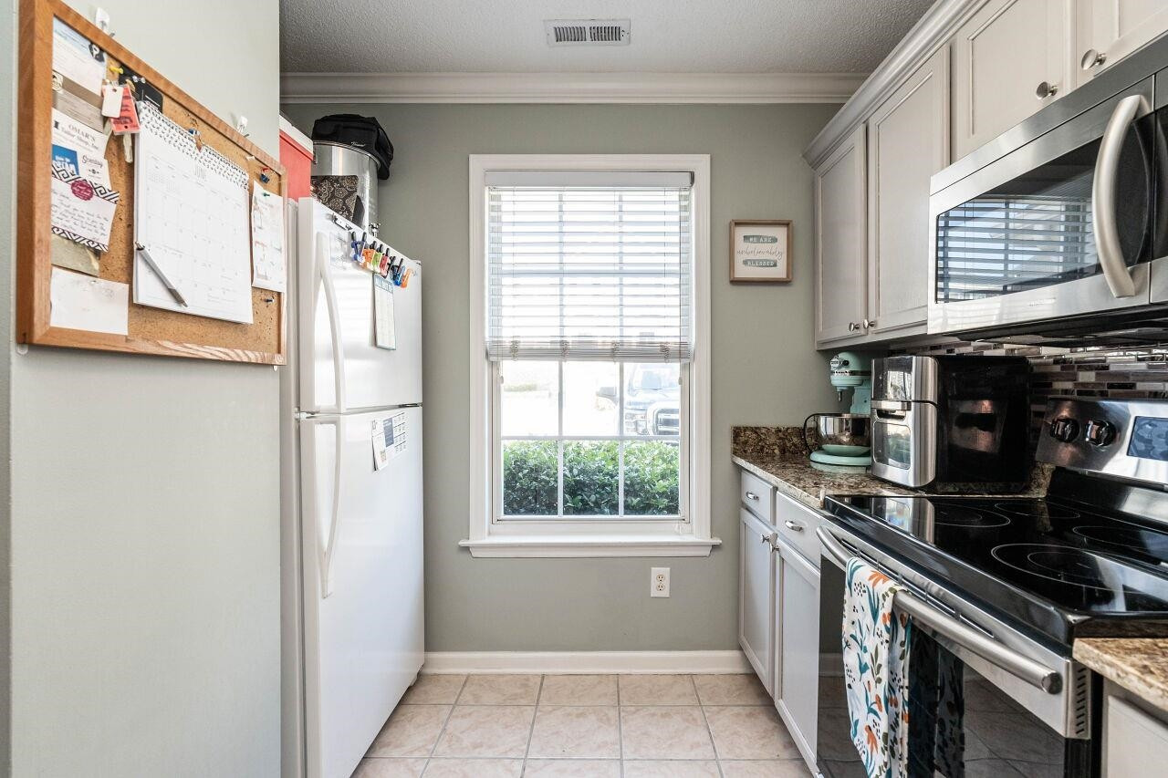2242 Turtle Point Drive Raleigh, NC 27604 - Photo 6 of 28 Kitchen