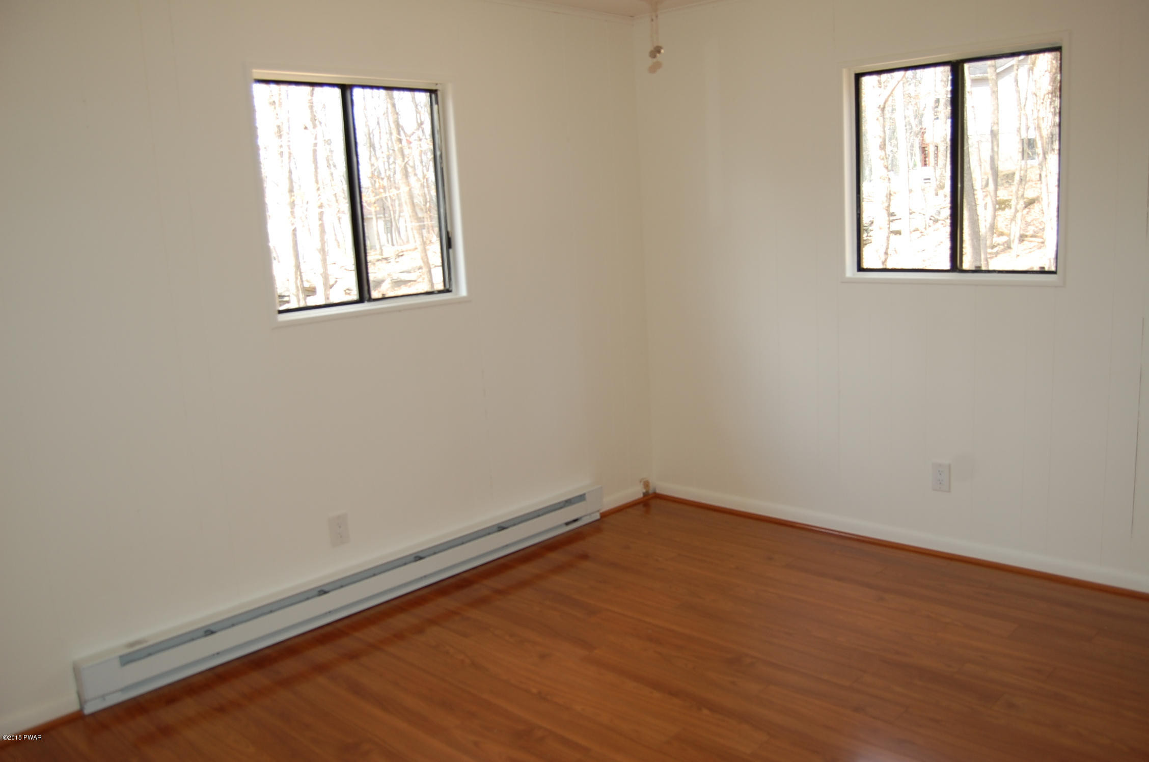 503 Maple Ridge Drive Hawley, PA 18428 - Photo 12 of 13 Gallery Image 12