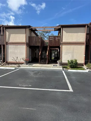$2,200 | 5026 Water Oak Drive, Unit 104, Bradenton, FL 34207