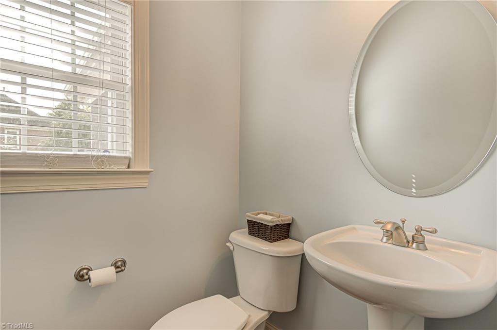 1037 Cross Gate Road Winston-Salem, NC 27106 - Photo 19 of 35