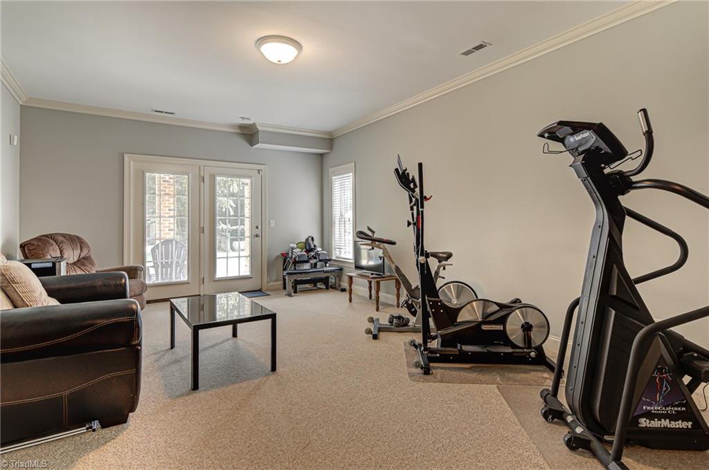 1037 Cross Gate Road Winston-Salem, NC 27106 - Photo 27 of 35