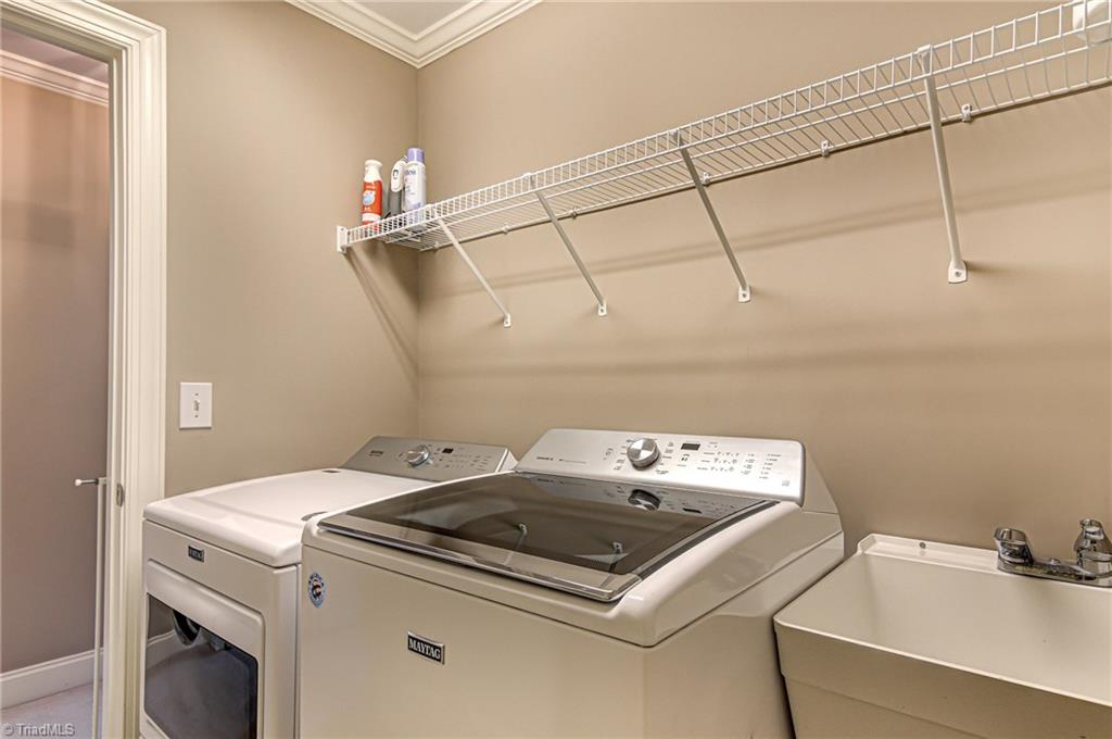 1037 Cross Gate Road Winston-Salem, NC 27106 - Photo 29 of 35