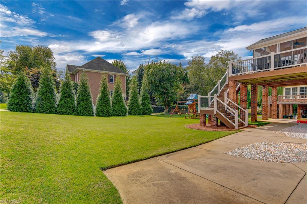 1037 Cross Gate Road Winston-Salem, NC 27106 - Photo 32 of 35