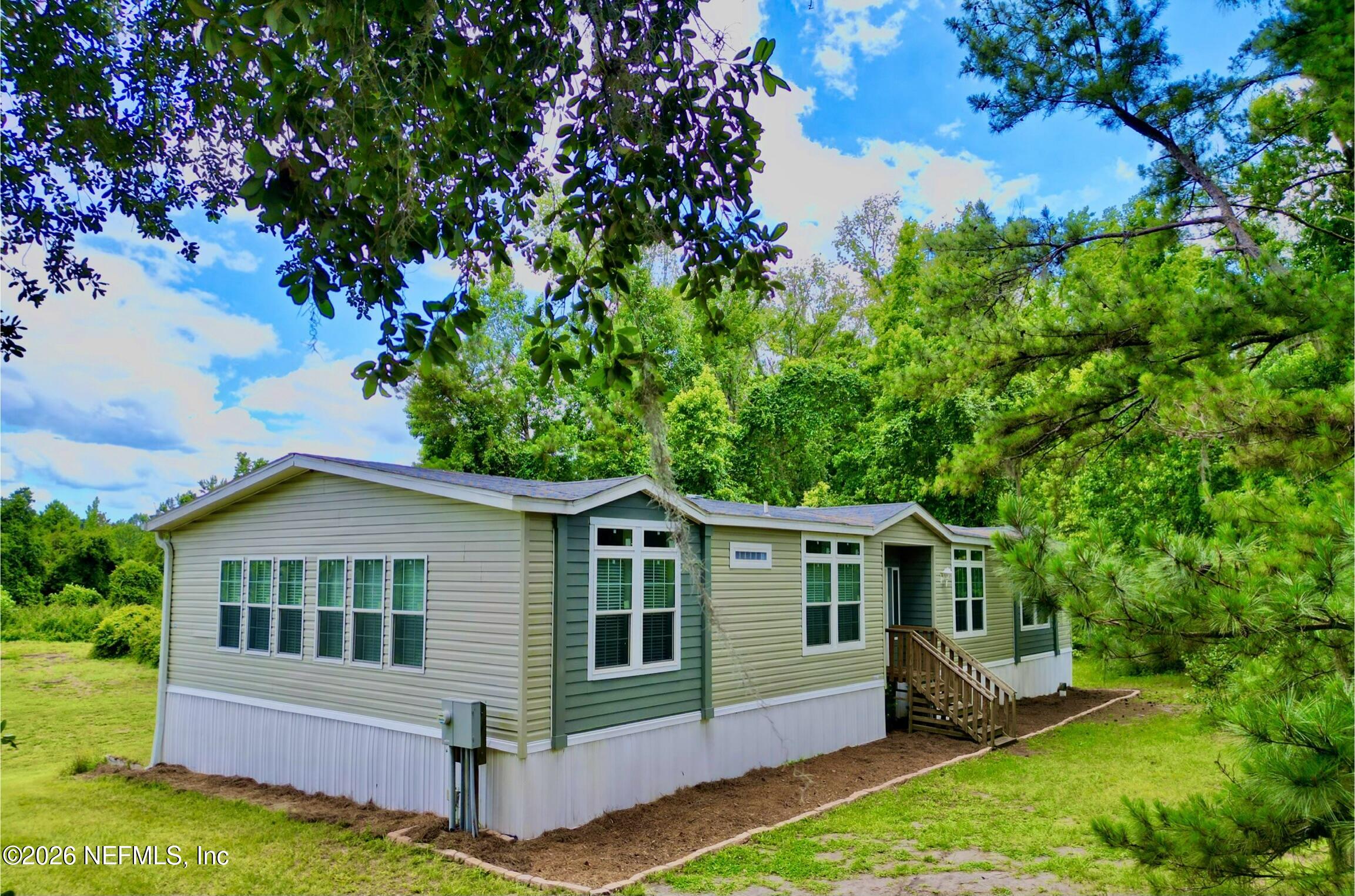 122 Tanner Road Florahome, FL 32140 - Photo 2 of 60 IMG_8654