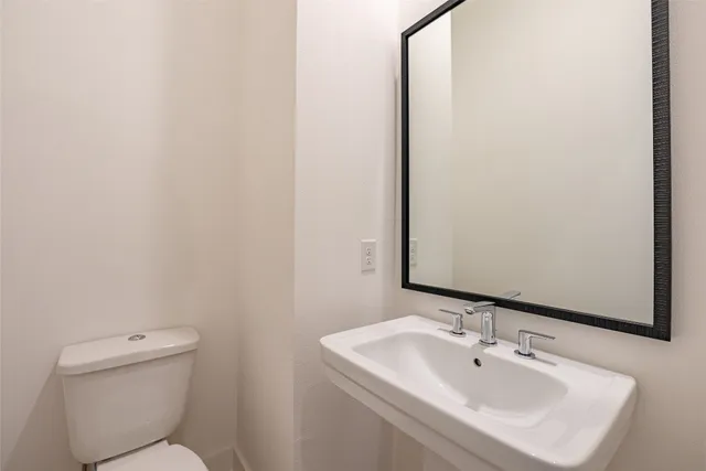 $3,500 | 5005 Childers Path, Austin, TX 78741