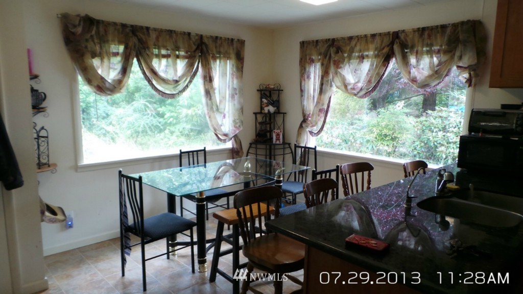 14239 Southeast Allen Rd. Bellevue, WA 98006 - Photo 9 of 12 Gallery Image 9