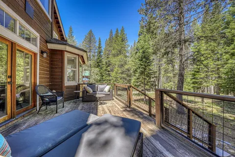 $1,585,000 | 13862 Swiss Lane, Truckee, CA 96161