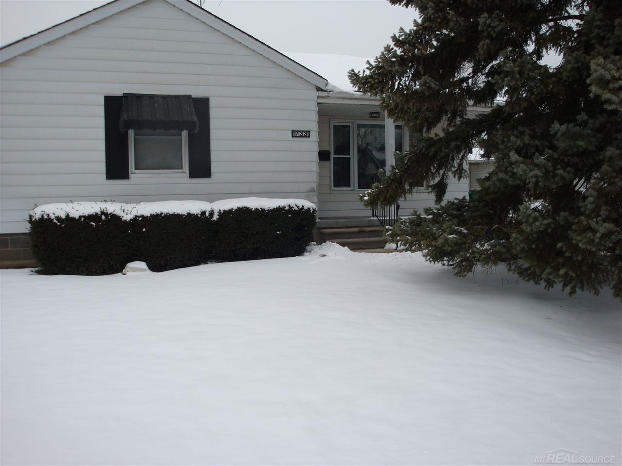 17221 Stephens Eastpointe, MI 48021 - Photo 2 of 17 Gallery Image 2