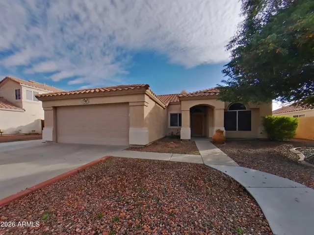 $1,889 | 5521 North 103rd Drive, Glendale, AZ 85307